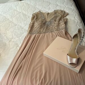 Night gown and shoes